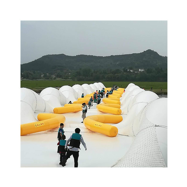 台江蹦床桥农庄游乐场景区新的项目新款充气蹦床桥制作厂家热门